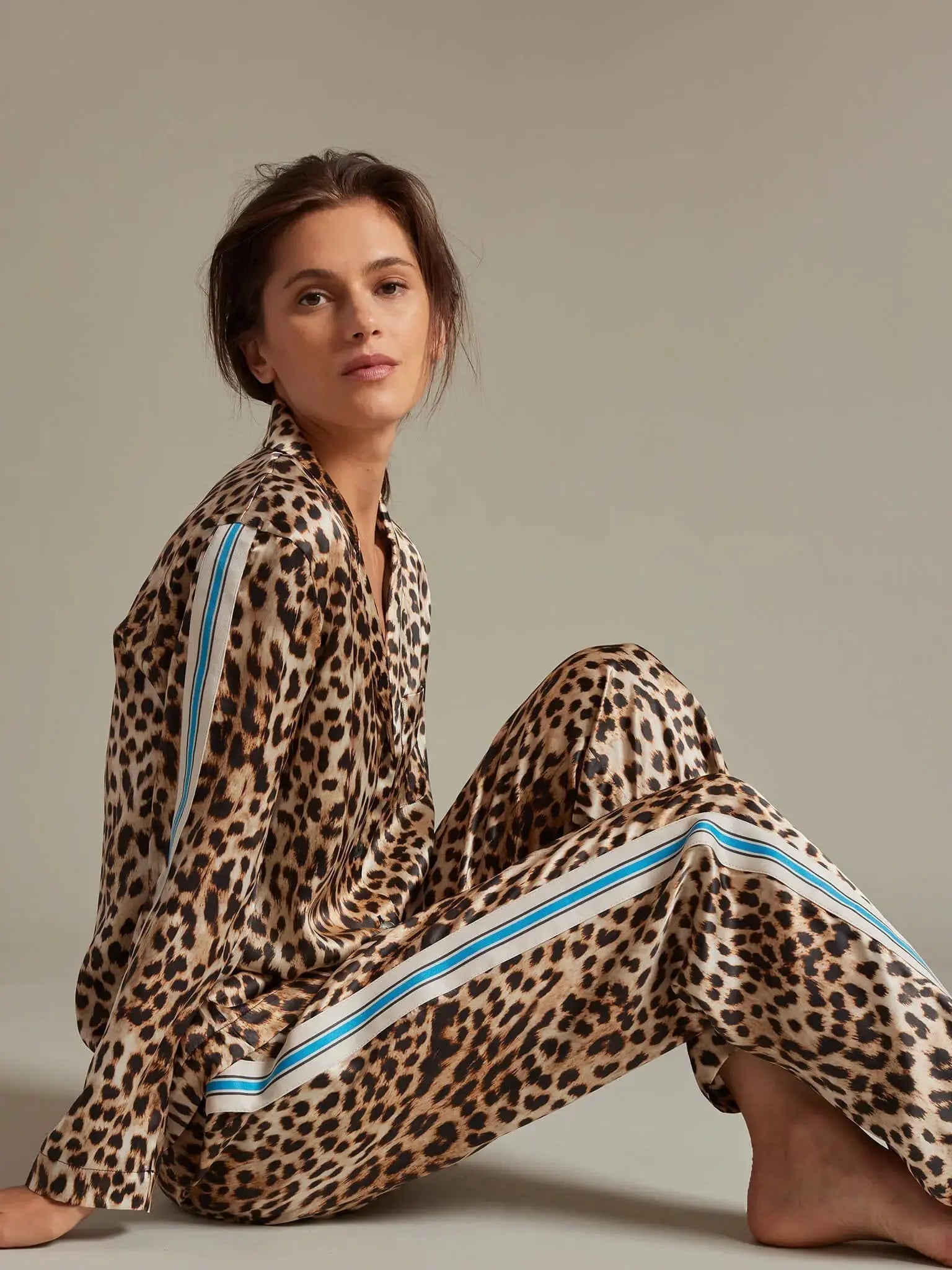 NIGEL CURTISS WOMEN S LEOPARD SILK PAJAMA SET WITH STRIPE Nigel